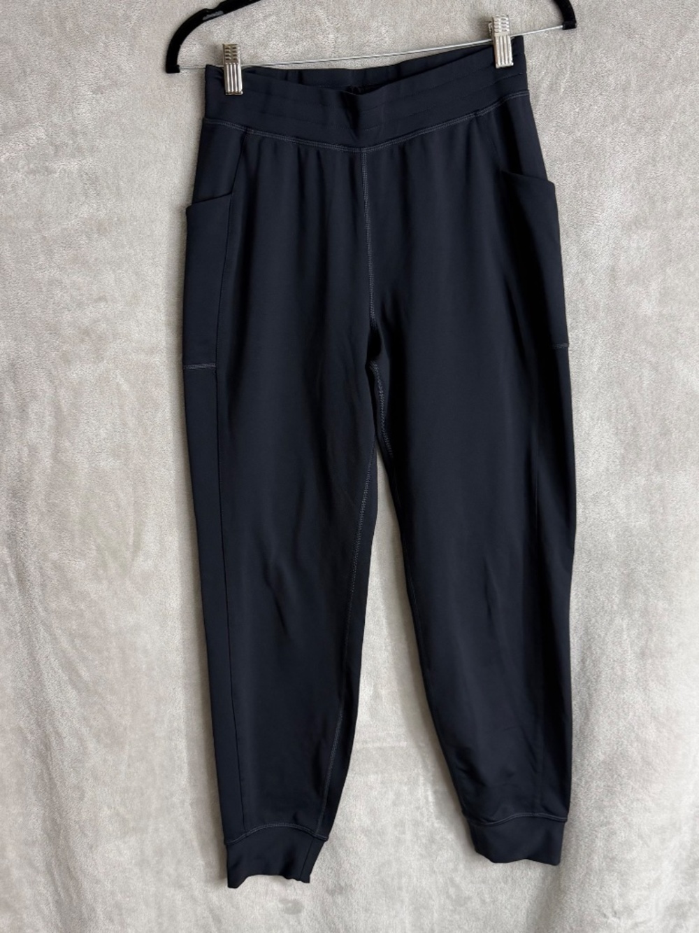 Fabletics Black Joggers With Cuffed Ankles and Waist Elastic